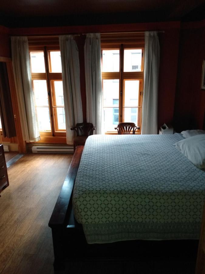 Bed and Breakfast L'Intendant Квебек Экстерьер фото